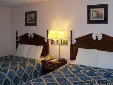 Travelodge By Wyndham Las Vegas Nm Экстерьер фото